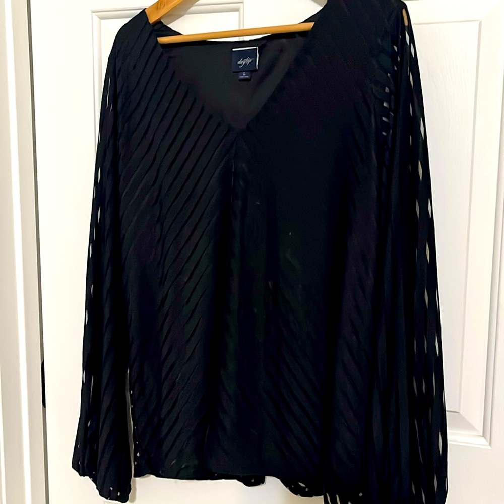 Like New! Day Trip Blouse!